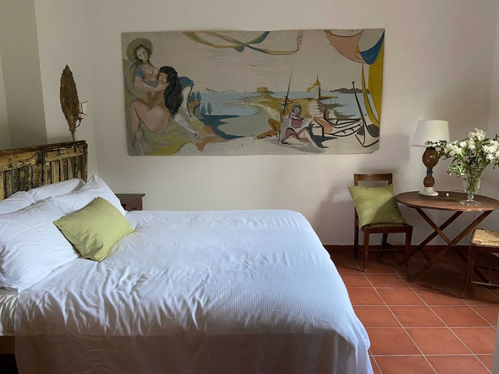 Belvilla by OYO Tasteful Villa With Bubble Bath view 2