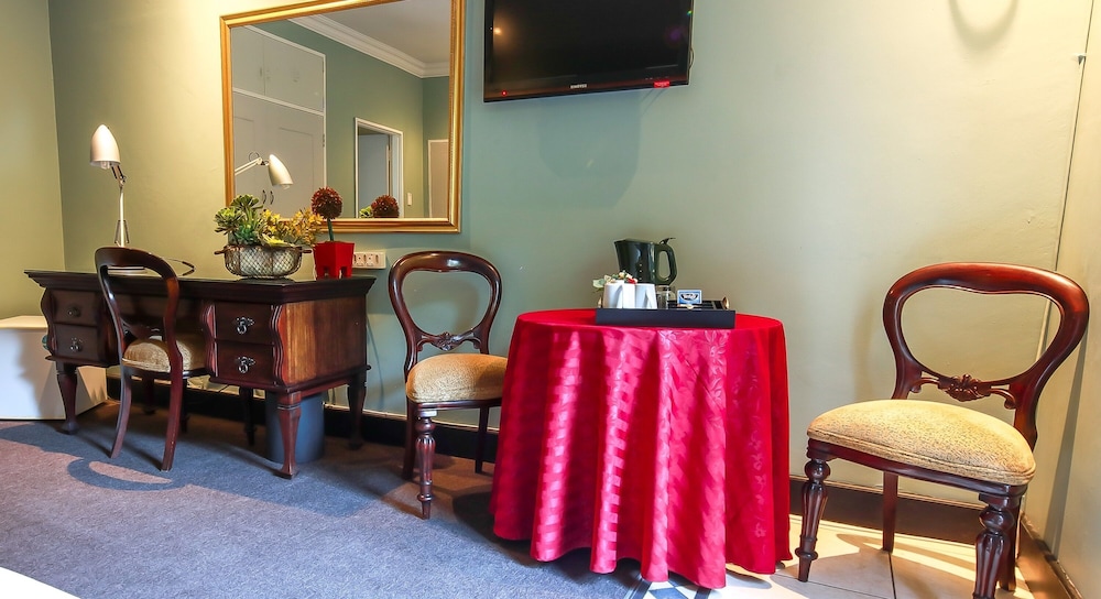 Caesars Guesthouse & Conference Centre