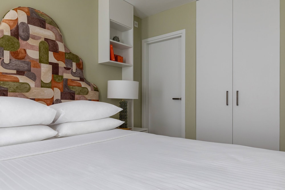 Culford Gardens III by Onefinestay