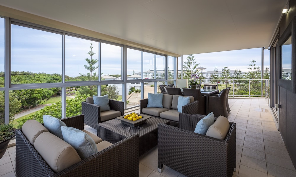 Luxury Apartments on Bells Boulevard