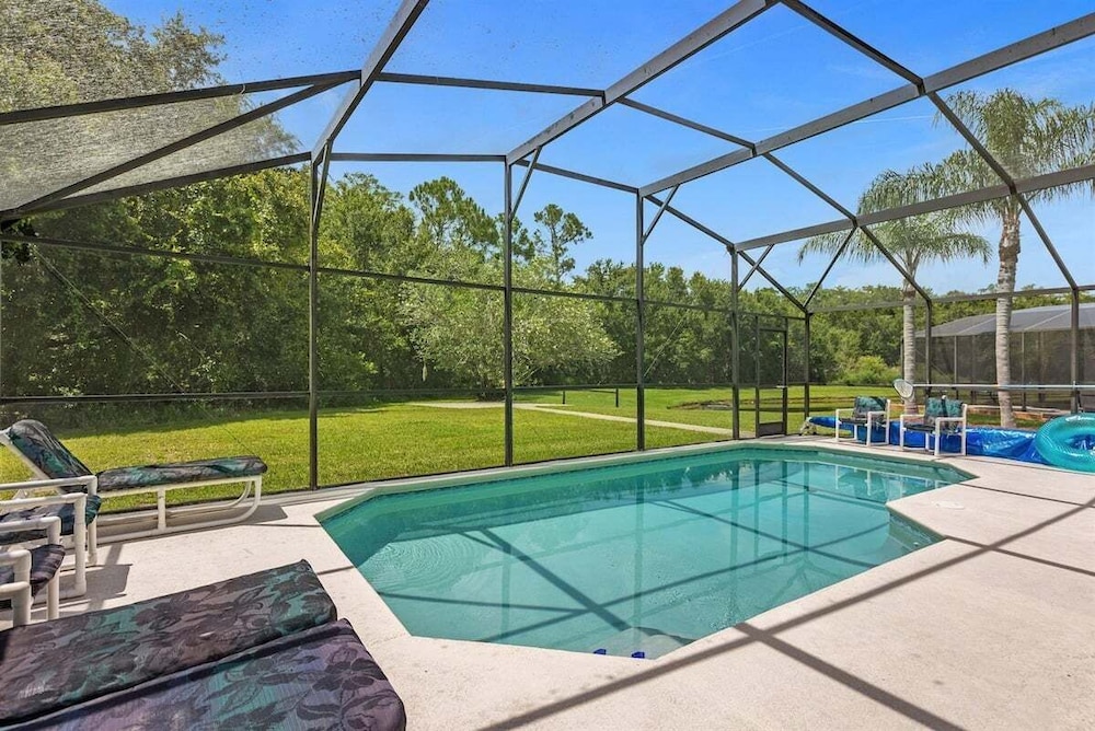 Lake Berkley Villas Swanky