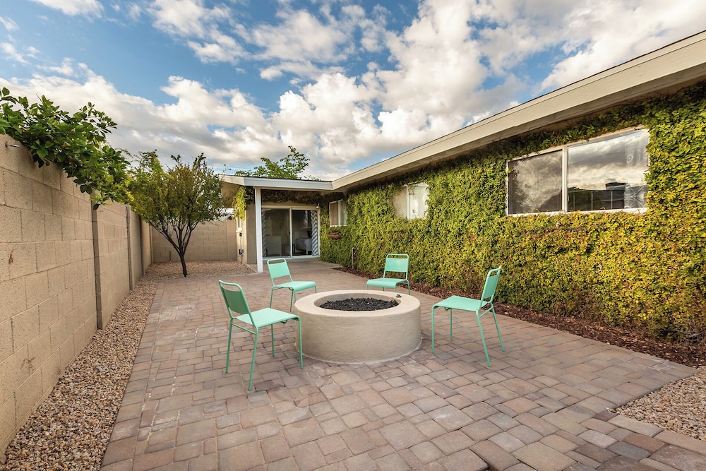 Sunhaven -pool Heat Available - Walk to Old Town