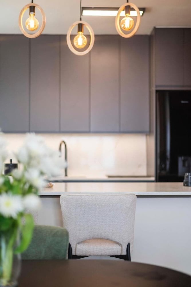 Modern 2 Bedroom Apartment Pleasant Ways Seapoint