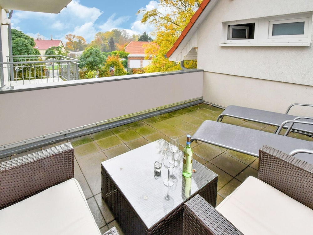 Apartment in Wiek auf Rgen With Forest