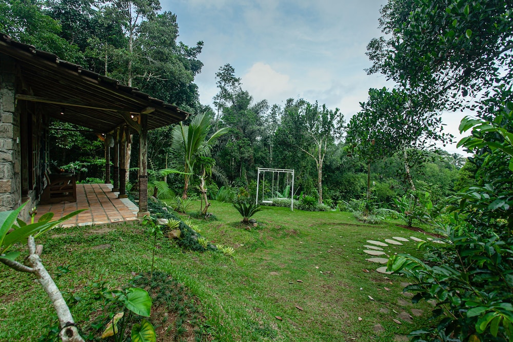 Tepi Sawah Lodge