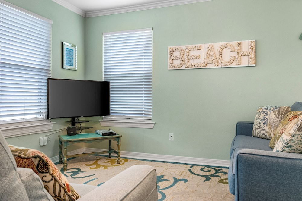 Beach Bum by Southern Vacation Rentals