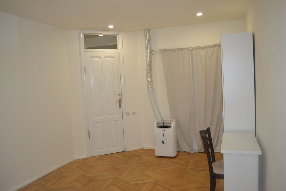 Guest House 36