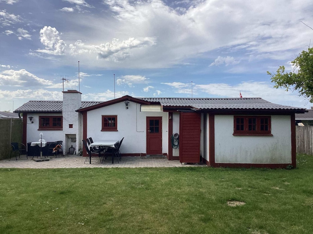 6 Person Holiday Home in Logstor