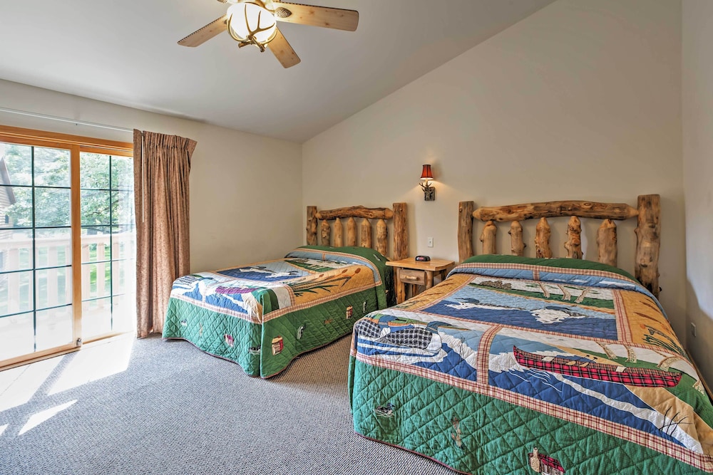 Cozy Townhome, Half Mi to Starved Rock State Park! view 3