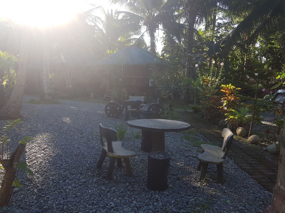 Pleasant Valley Guesthouse - Baler