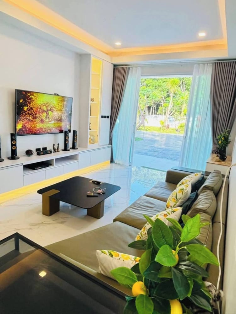 Baan Suan Pool Valley Villa