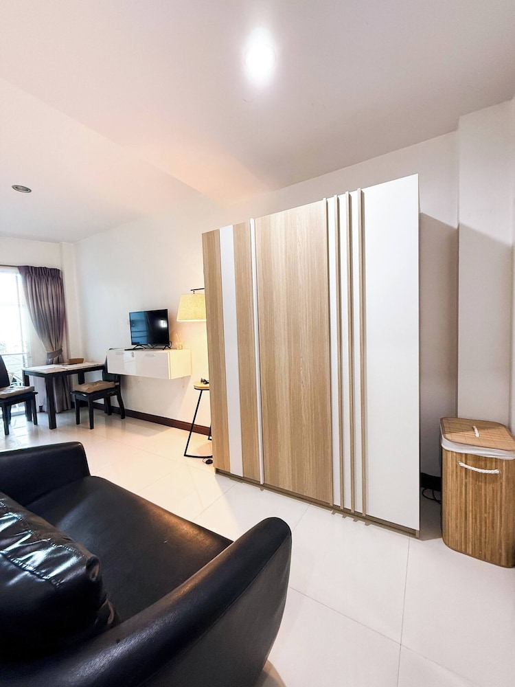 Boutique Hotel 20 min Walk to Kata Beach #202