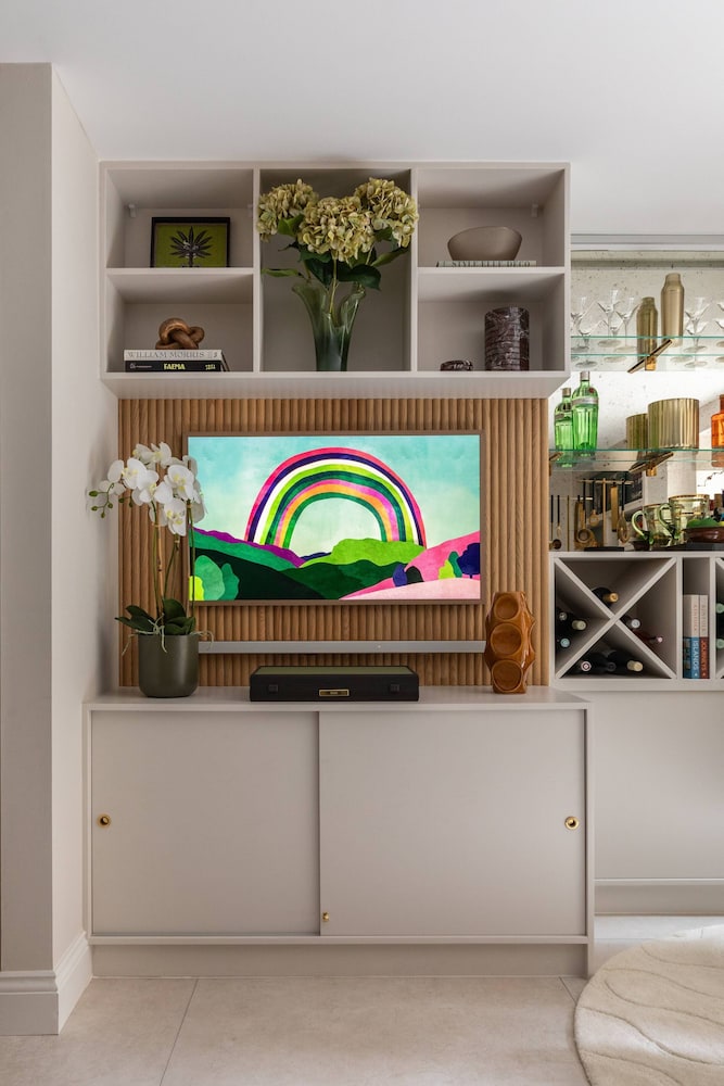 Culford Gardens III by Onefinestay