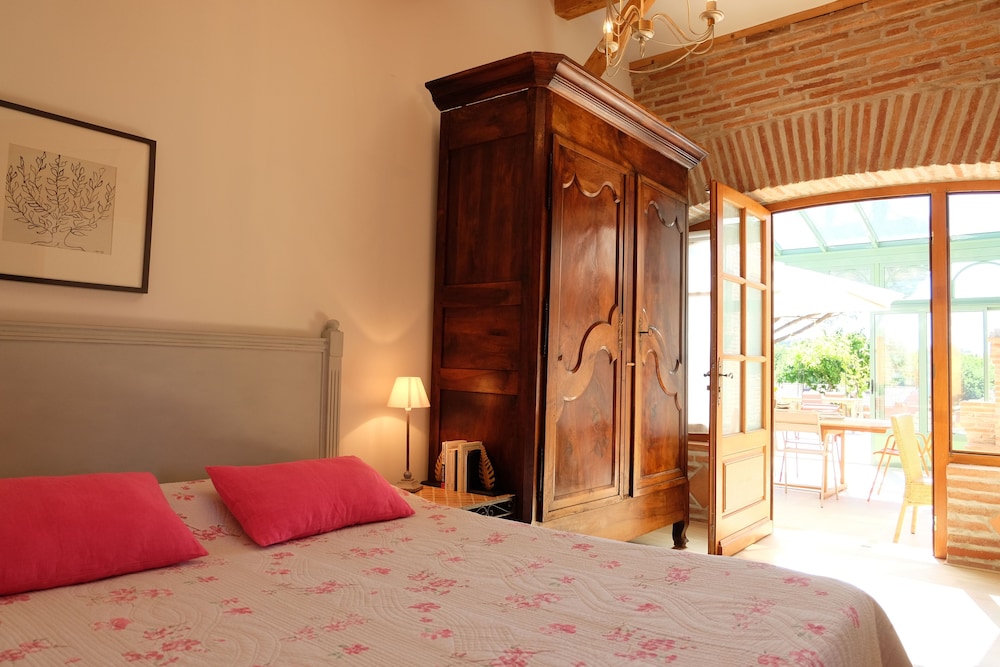 Manoir Saint Clair view 3