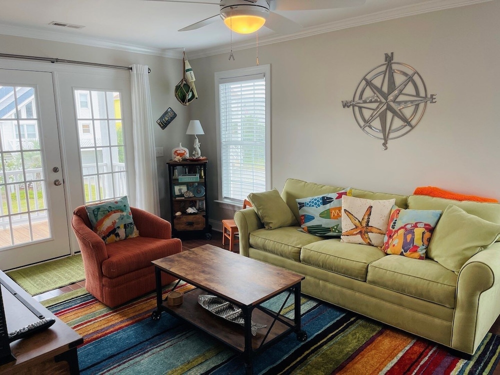 Compass Rose 4 Bedroom Home by RedAwning