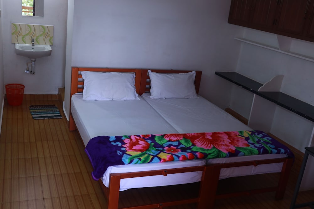 ASHRAMAM HEALTH RESORT