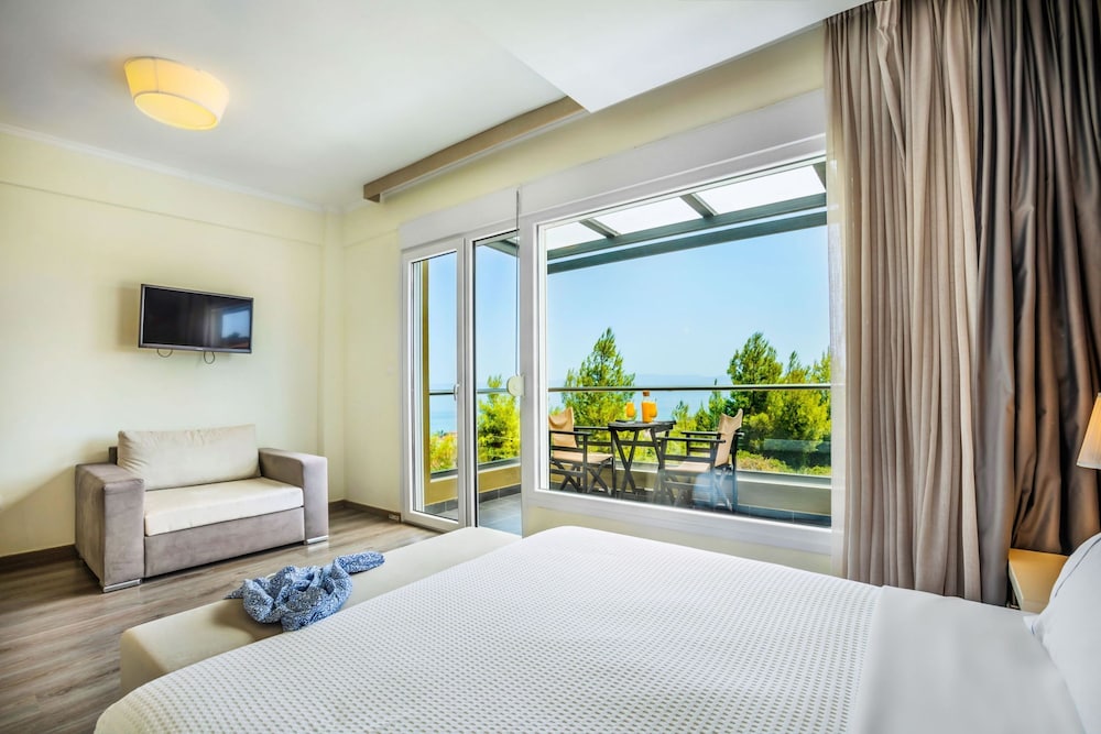 Sunny Villa Epta in Chaniotis