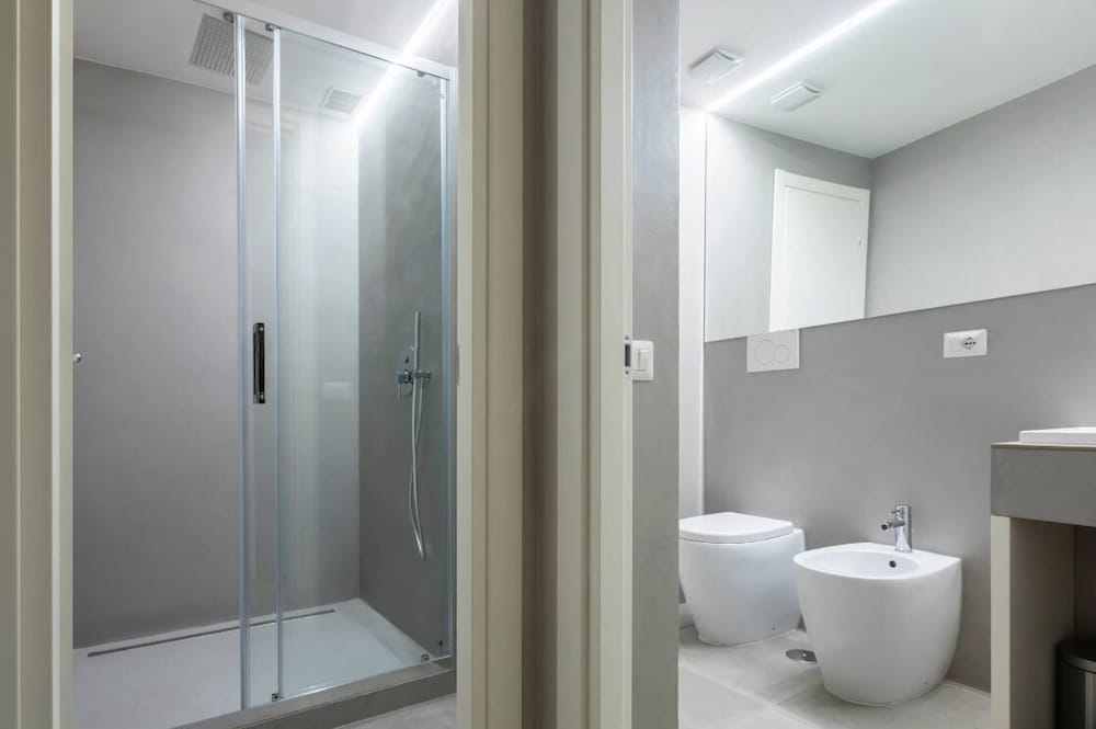Croce Apartments