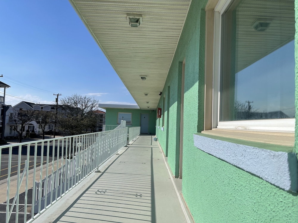RusMar Motel view 3