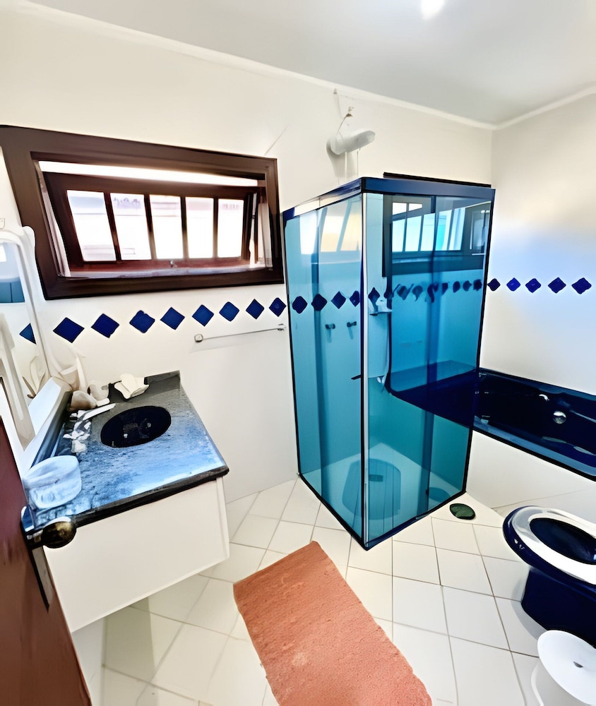 Casa com piscina em Acapulco Guarujá SP3