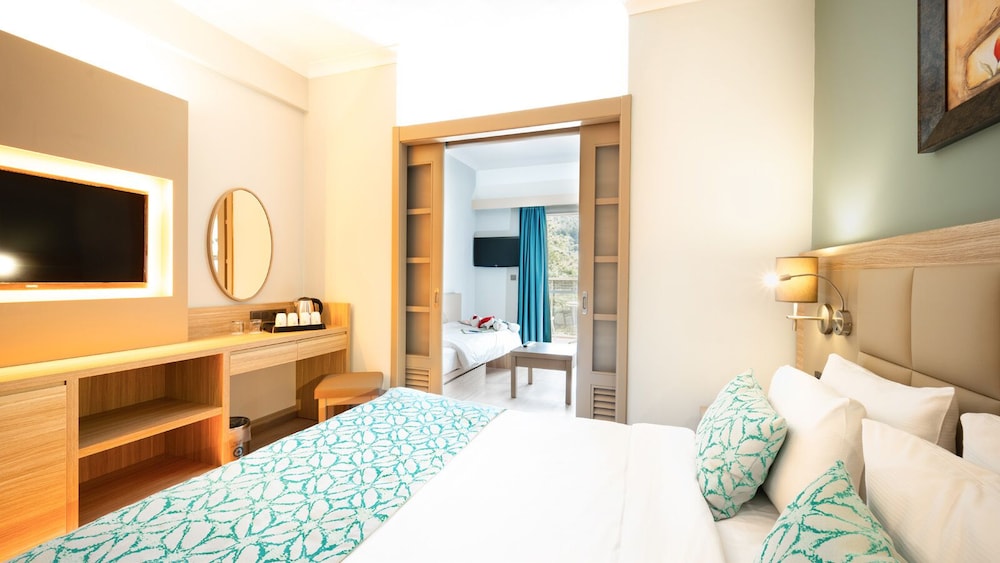 Aqua Fantasy Aquapark Hotel & Spa - All Inclusive