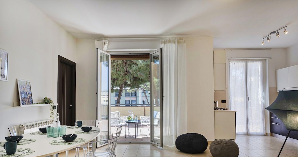 Genoa Vacations - Shelley Apartments by Wonderful Italy - Sky - Property Image 4