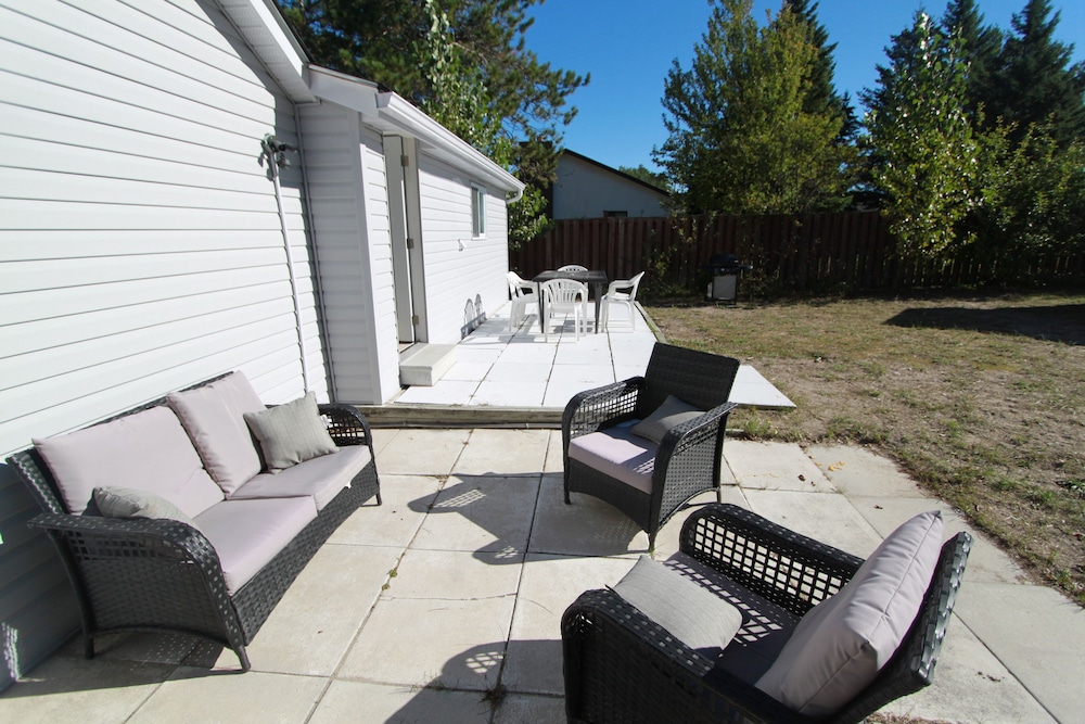 Plovers Cove Cottage