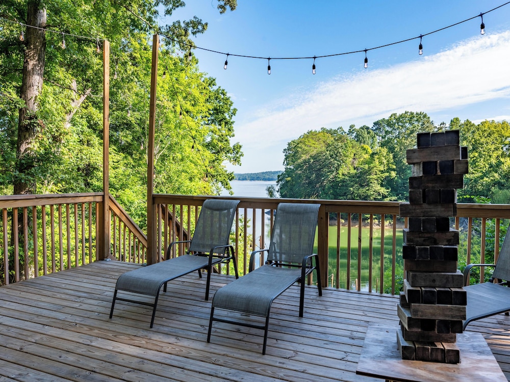 Emerald Cove by Jackson Mountain Rentals