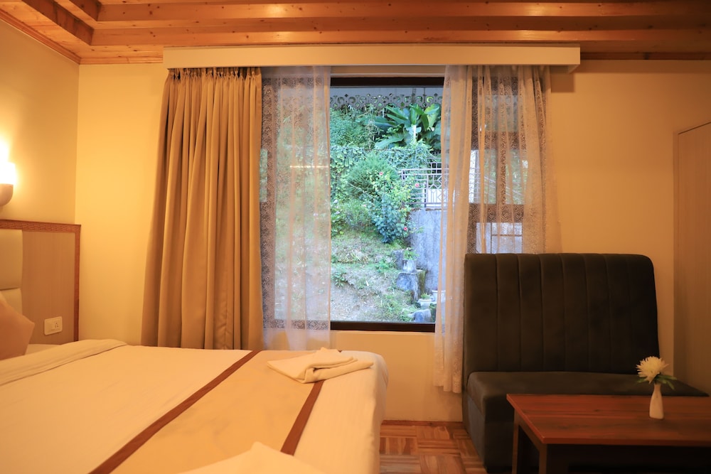 Kunden Fortune Resort Gangtok Near MG Marg