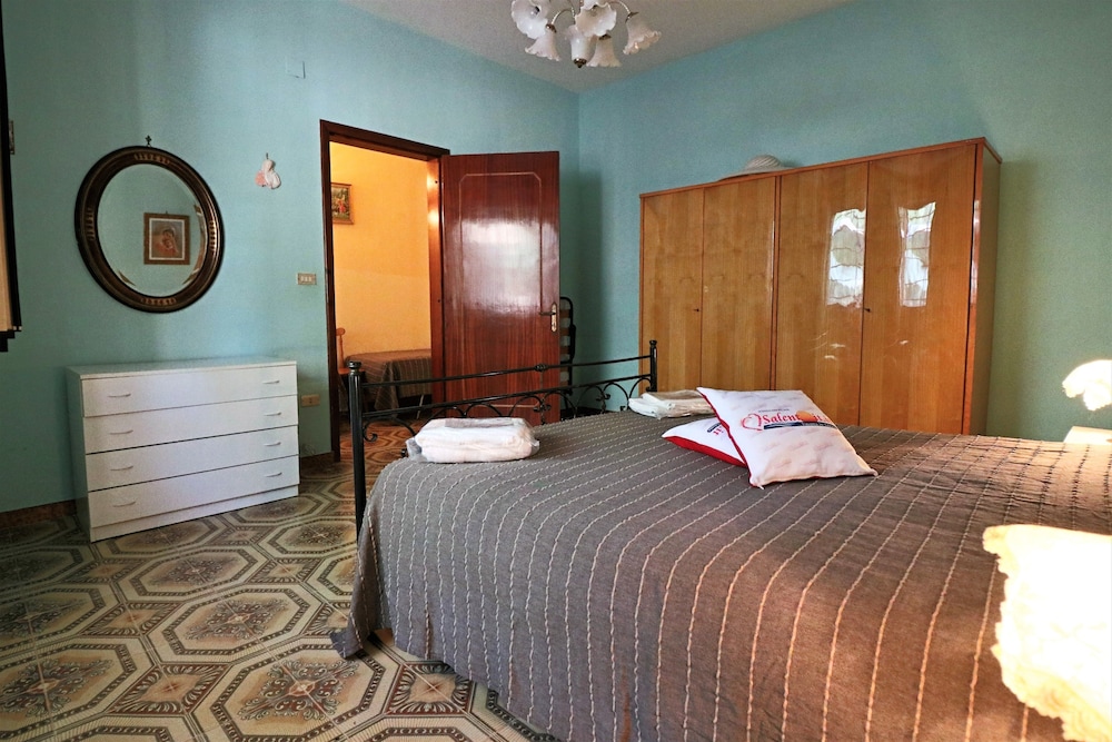 Hotel The Porterhouse - Image 1