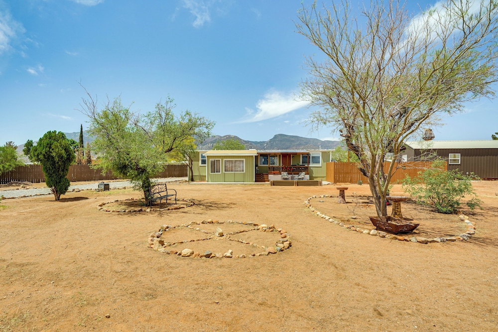 1 Acre, Home Office: Sierra Vista Gem 4 Mi to Dtwn