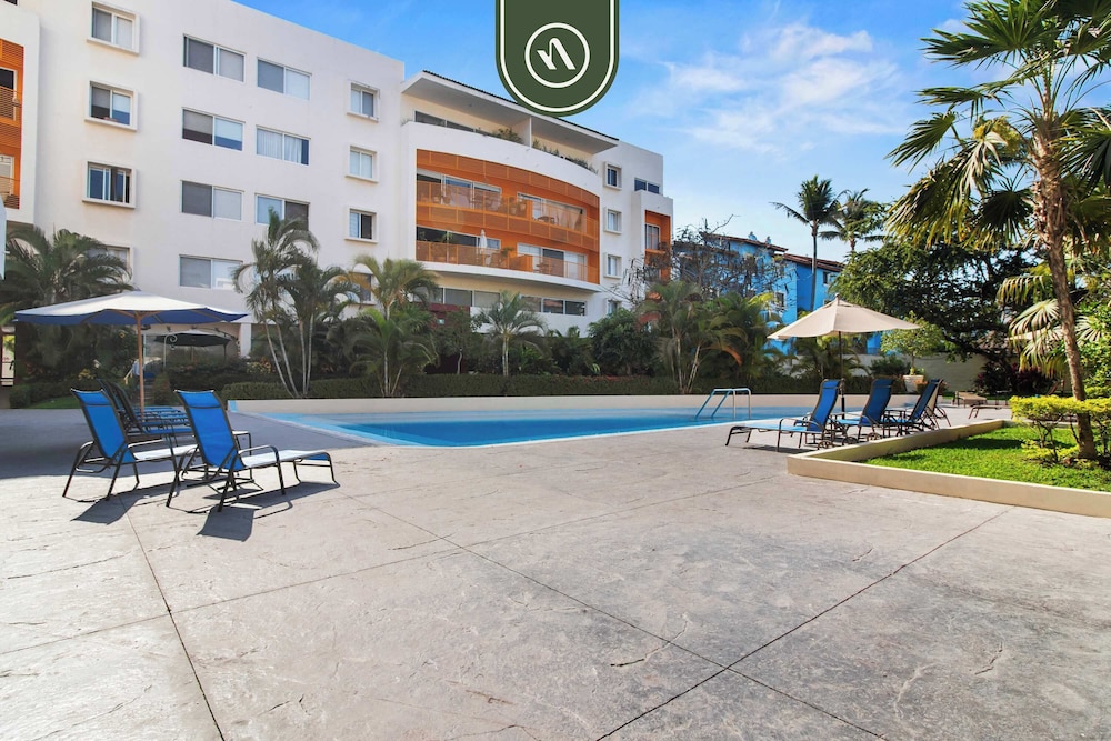 Mexican 2 BR Condo in Hotel Zone - Near the Beach