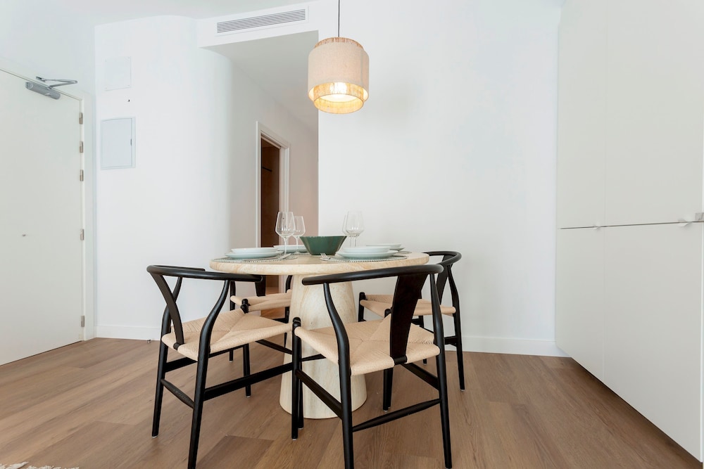 Bright 2BD Apartment in Madrid Zabaleta IV