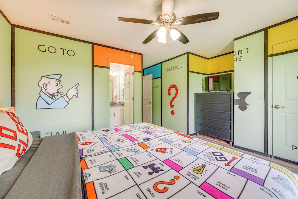 'groovy Games Getaway' Holiday Stay in Branson!