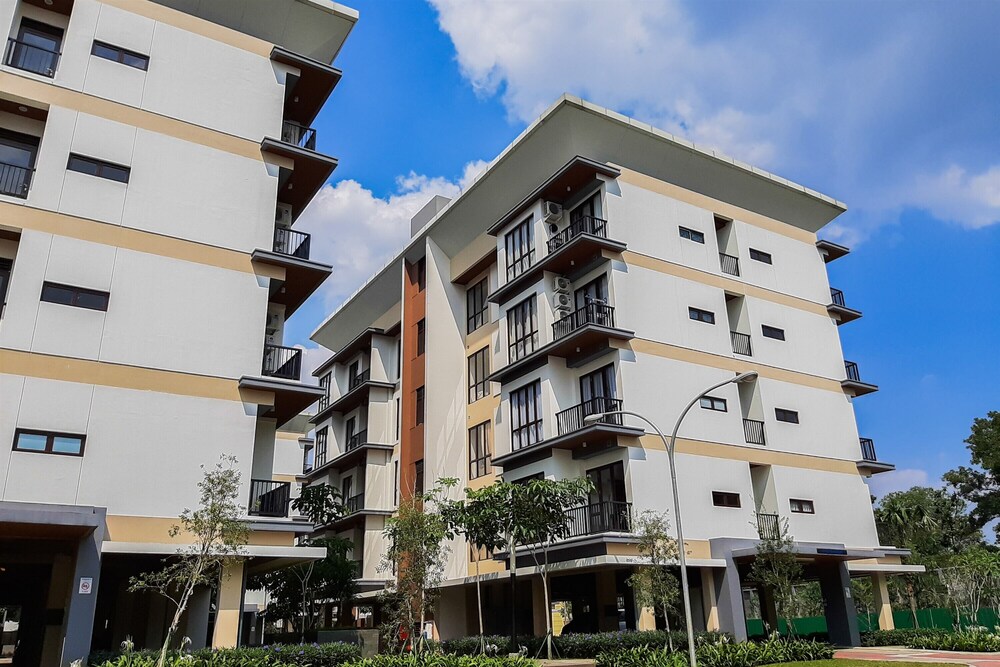 Good Place and Homey 2BR Asatti Apartment
