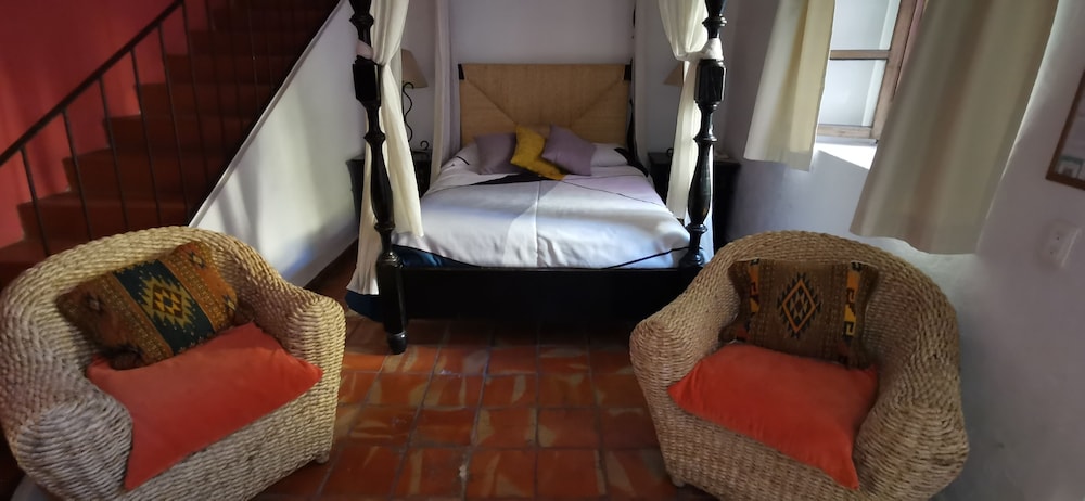 Hotel Rosa Morada