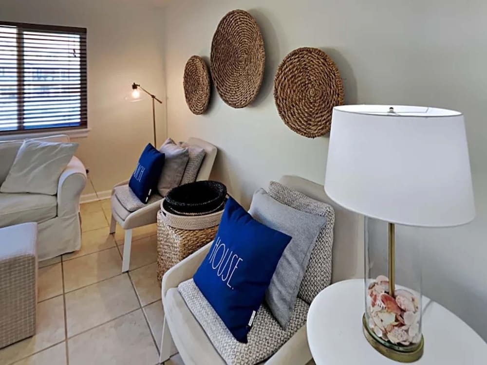 Regency Cabanas D3