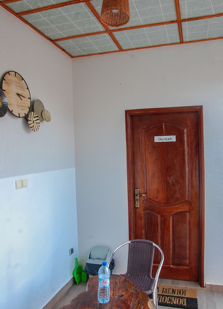 RESIDENCE AINA