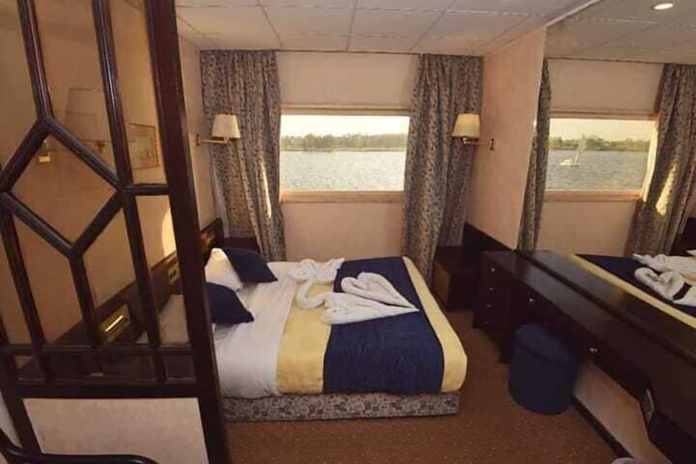 Nile Cruise Cairo Hotel