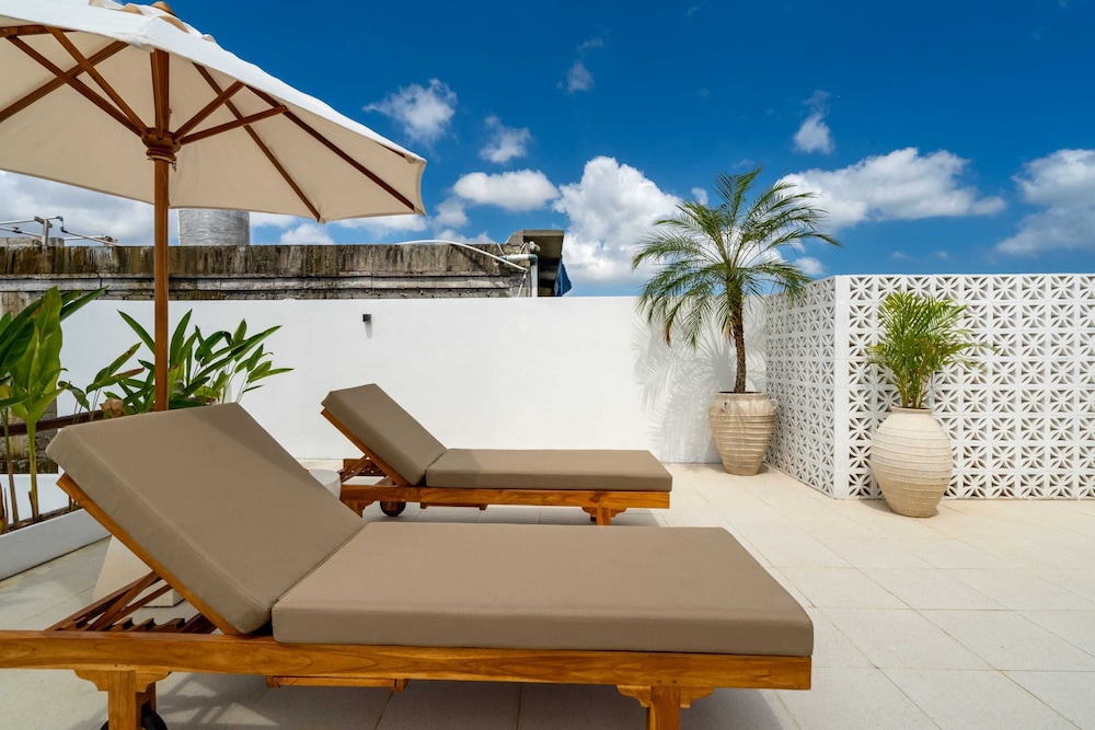 Villa Romance