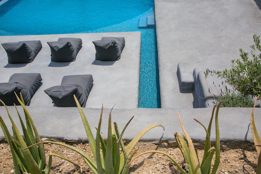 Santorini Villas