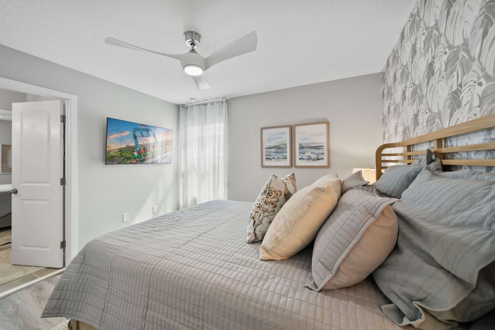 9127 Turquoise Wave Cove
