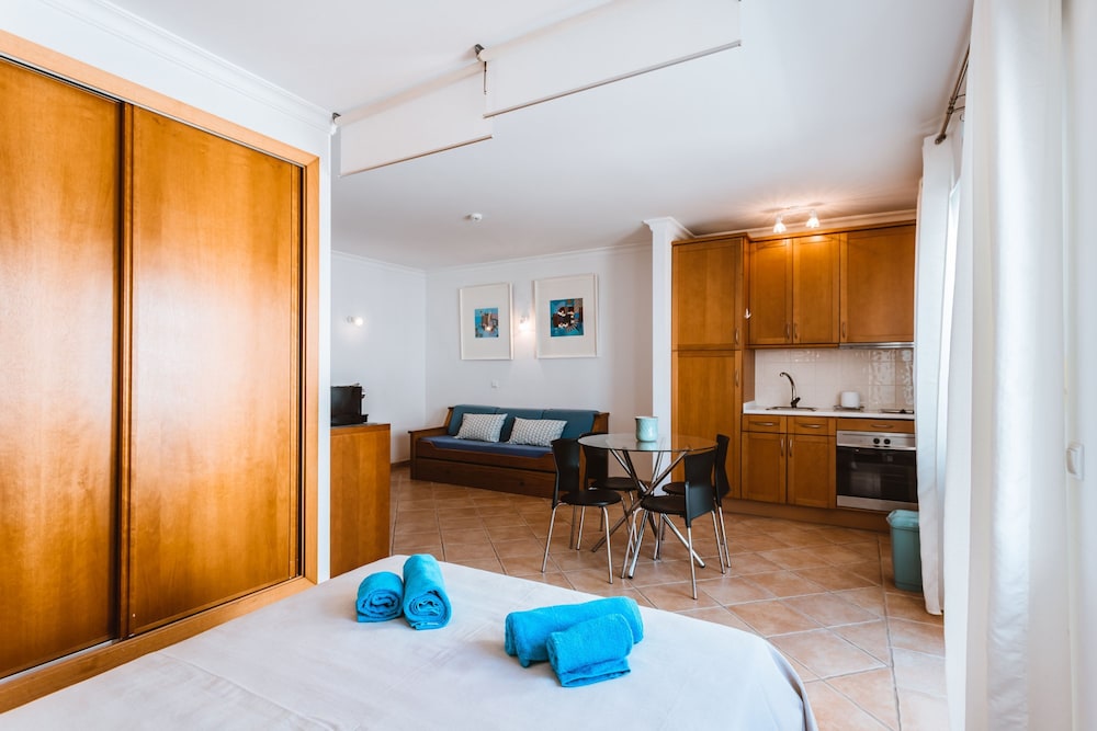 Quintavelha Pool Privategarage Balcony Flat 120