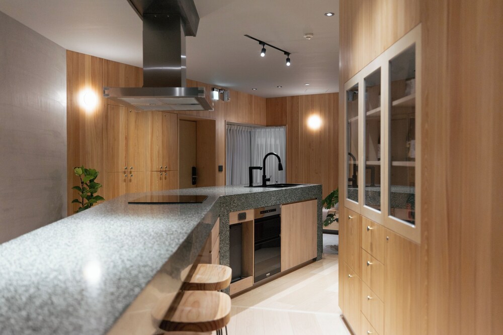 J Youai House