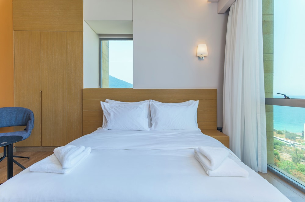 Jounieh Living - Residences by Local Host