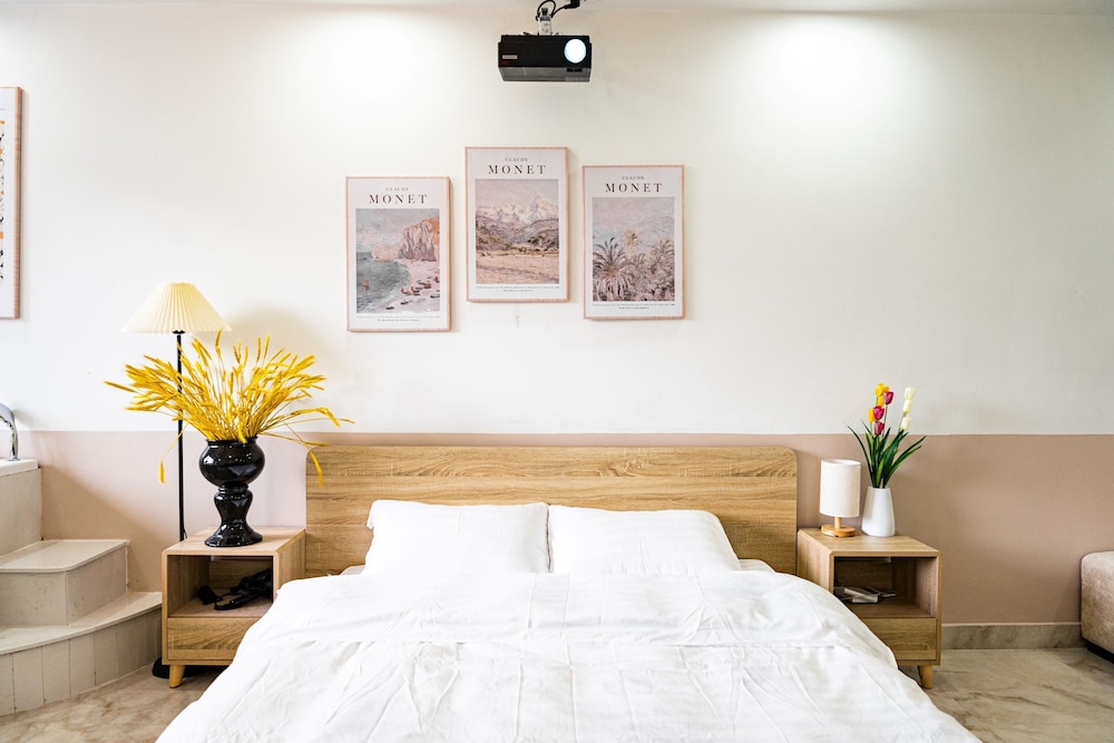 Aimee House - Pham Hong Thai