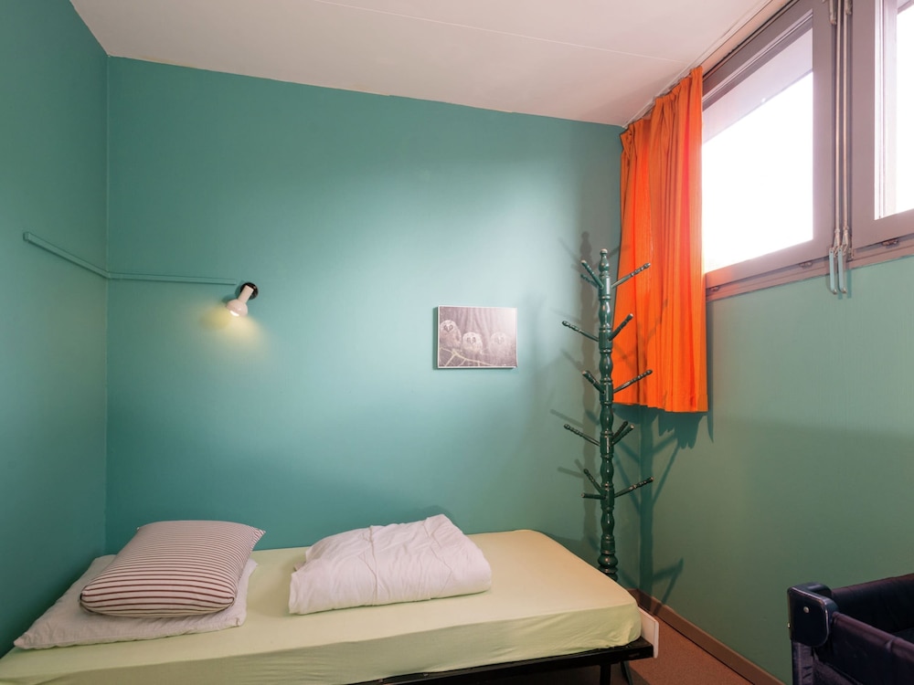 Spacious Cottage in Robertville With Swimming Pool view 2