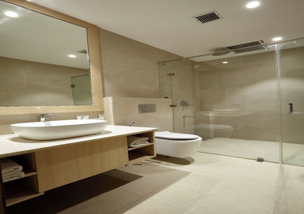Palm Green Hotel and Resorts