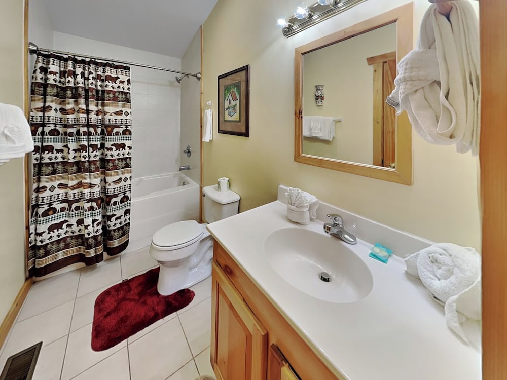 Zen Bear's Den by Jackson Mountain Rentals