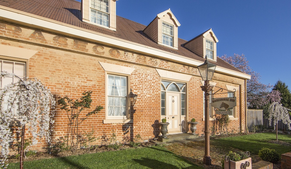 The Racecourse Inn